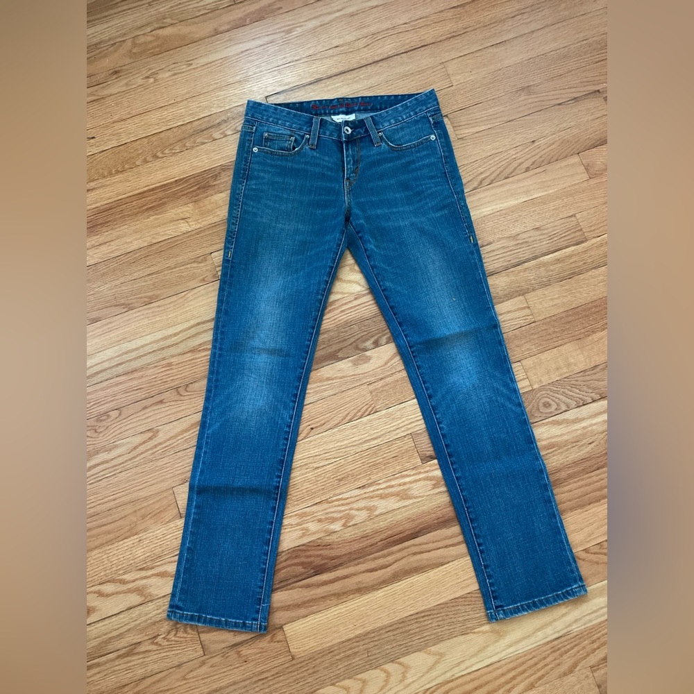 NWOT Levi’s straight 552 jeans in light wash